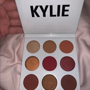 Kylie Cosmetics Burgundy Palette